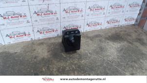 O101056 Gebruikte schakelaar licht Opel Astra