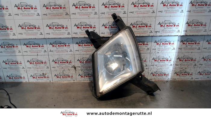 Gebruikte Mistlamp links-voor Peugeot 407 O74906