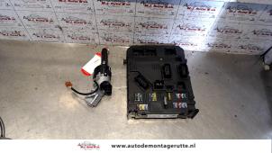 O113846 Gebruikte contactslot + computer Peugeot 407