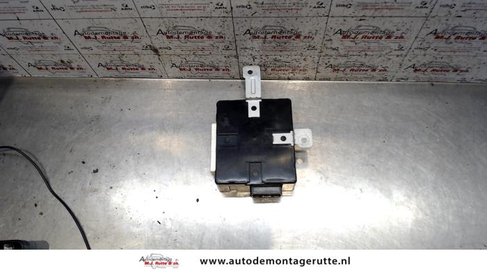 BCM van een Kia Sorento I (JC) 2.5 CRDi 16V 2005