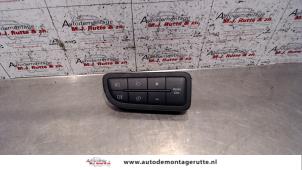 O106233 Gebruikte schakelaar mistlamp Fiat Punto Grande