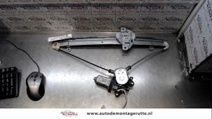 O78533 Gebruikte ruitmechaniek 4deurs links-voor Suzuki Liana