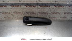 O80233 Gebruikte deurgreep 4deurs links-voor Jeep Cherokee