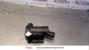 O115612 Gebruikte ruitensproeierpomp voor Volvo V50