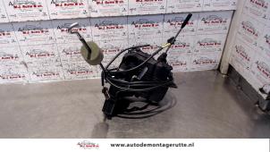 O82612 Gebruikte portierslot mechaniek 2deurs rechts Mercedes CLC-Klasse