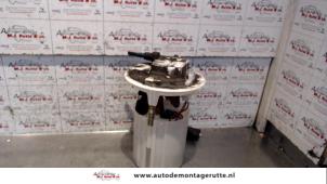 O120884 Gebruikte brandstofpomp elektrisch Peugeot 207