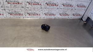 O105811 Gebruikte spiegel schakelaar Opel Meriva