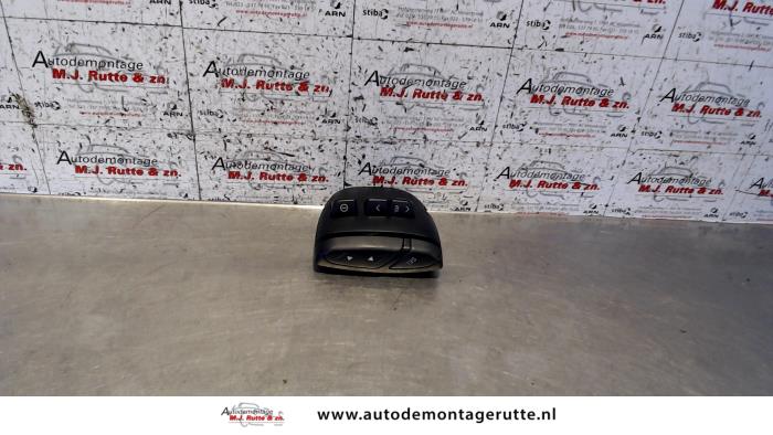 Gebruikte Radiobediening Stuur Toyota Corolla Verso O113030