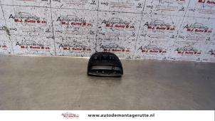 O113030 Gebruikte radiobediening stuur Toyota Corolla Verso