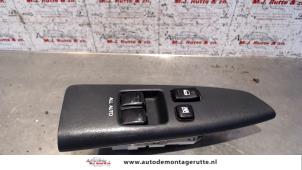 O109673 Gebruikte combischakelaar ramen Toyota Corolla Verso