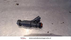 O121777 Gebruikte injector (benzine injectie) Toyota Corolla Verso