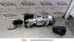 O113971 Gebruikte sleutel+contactslot Ford Focus