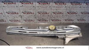 O88849 Gebruikte ruitmechaniek 4deurs links-achter Opel Vectra
