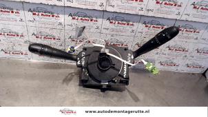 O102906 Gebruikte licht + raw schakelaar Peugeot 206