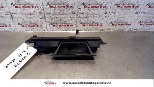 O89381 Gebruikte portiergreep 4deurs links-achter Dacia Logan