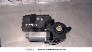 Gebruikte Motor electrisch raam Audi A2 (8Z0) 1.4 16V Prijs op aanvraag aangeboden door Autodemontage M.J. Rutte B.V.