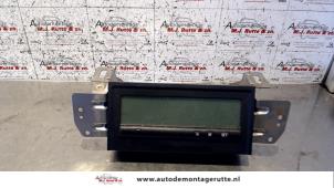 O106587 Gebruikte display interieur Mitsubishi Space Wagon