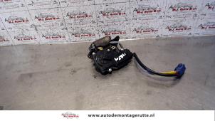 O92026 Gebruikte slotmechaniek achterklep Toyota Avensis