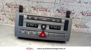 Gebruikte Kachel Bedieningspaneel Citroen C5 II Break (RE) 2.0 16V Prijs op aanvraag aangeboden door Autodemontage M.J. Rutte B.V.