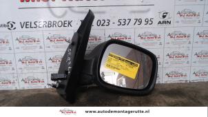 Gebruikte Spiegel Buiten rechts Renault Kangoo Express (FC) 1.5 dCi 60 Prijs op aanvraag aangeboden door Autodemontage M.J. Rutte B.V.