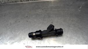Gebruikte Injector (benzine injectie) Opel Astra H GTC (L08) 1.6 16V Twinport Prijs op aanvraag aangeboden door Autodemontage M.J. Rutte B.V.