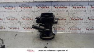 O122864 Gebruikte gasklephuis Dacia Sandero