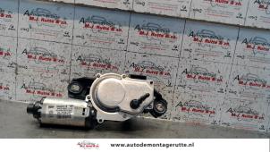 O96888 Gebruikte motor ruitenwisser achter Volkswagen Caddy