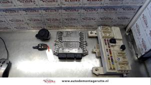 O113900 Gebruikte kontaktslot + computer Volvo V50