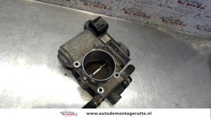 O122414 Gebruikte gasklephuis Opel Astra