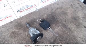 O81857 Gebruikte portierslot cilinder rechts Volkswagen Polo