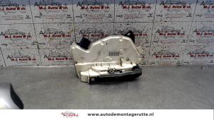 O83810 Gebruikte slotmechaniek portier 4deurs rechts-voor Seat Ibiza