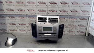 O109732 Gebruikte radiobedienings paneel Toyota Yaris