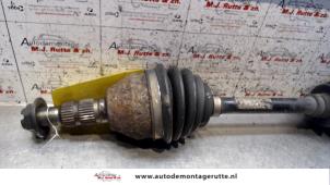 O111029 Gebruikte cardanas links-voor (vwa) Opel Vectra