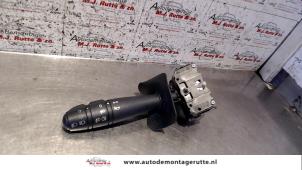 O102001 Gebruikte knipperlicht schakelaar Renault Clio