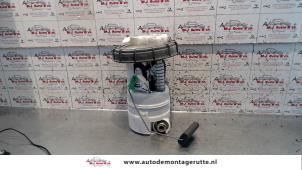 O120932 Gebruikte brandstofpomp elektrisch Renault Clio