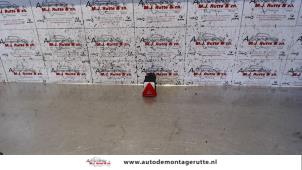 O104182 Gebruikte schakelaar paniekverlichting Volkswagen Transporter