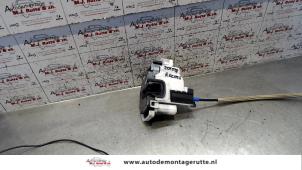 O82706 Gebruikte deurslot mechaniek 2deurs rechts Citroen Nemo