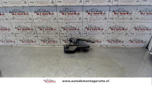 O79860 Gebruikte portiergreep 2deurs links Citroen Nemo