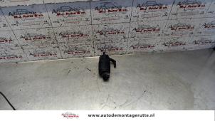 O115425 Gebruikte ruitensproeierpomp voor Citroen Nemo