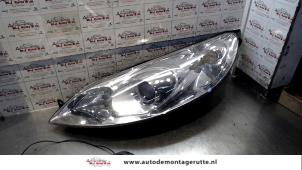 O72683 Gebruikte koplamp links Peugeot 407