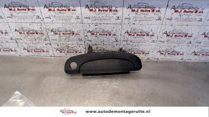 O81060 Gebruikte portiergreep 4deurs rechts-voor Hyundai Getz
