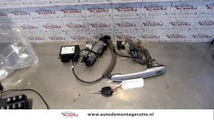 Gebruikte Slotenset Cilinder (compleet) Seat Alhambra (7V8/9) 2.0 Prijs op aanvraag aangeboden door Autodemontage M.J. Rutte B.V.