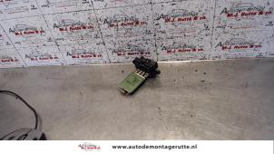 O130856 Gebruikte kachel weerstand Fiat Bravo
