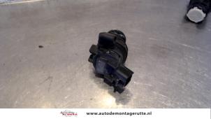 O115724 Gebruikte ruitensproeierpomp voor Toyota Yaris
