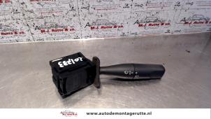 O103652 Gebruikte schakelaar ruitenwisser Peugeot 106
