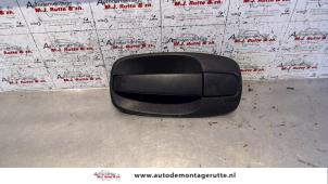 O80559 Gebruikte portiergreep 2deurs rechts Opel Vivaro