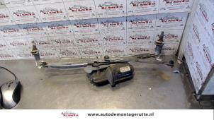 O118596 Gebruikte ruitenwismotor+mechaniek Volkswagen Beetle