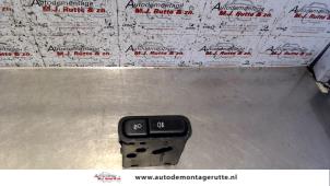 O106267 Gebruikte mistlamp schakelaar MG ZS