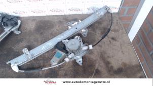 O79260 Gebruikte ruitmechaniek 4deurs rechts-voor Nissan X-Trail