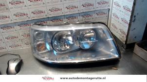 O73612 Gebruikte rechter koplamp Volkswagen Transporter